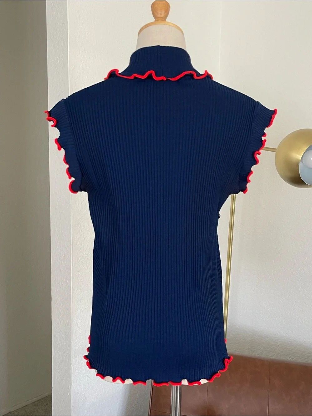 SOLD Vintage 1970s Rewetex Classic Tie Ribbed Blouse